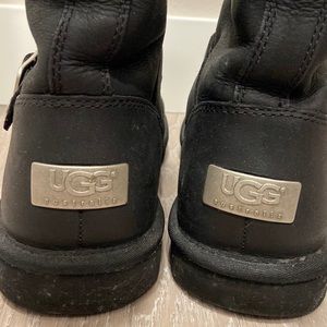 UGG Leather Sutter Winter Boots.